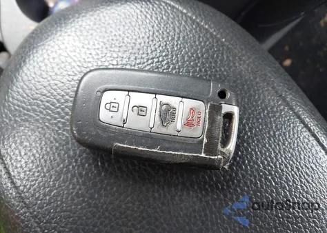 2015 Hyundai Veloster Turbo z USA, uszkodzony, nr VIN KMHTC6AE8FU237673